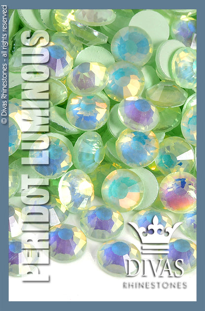 LUMINOUS RHINESTONES - 'Luminous Peridot'