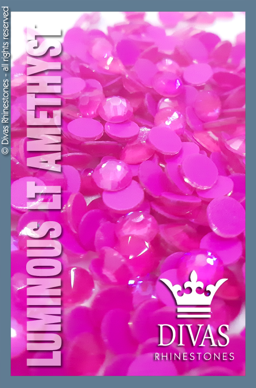 LUMINOUS RHINESTONES - Eltanin Rose #2020 Glass Crystal 'Light Amethyst'